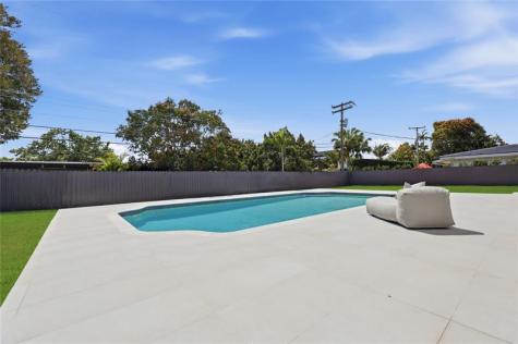 1850 NE 197th Terrace Miami FL 33179