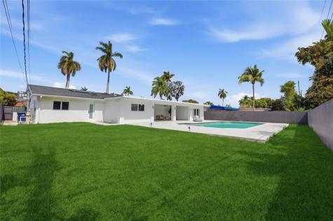 1850 NE 197th Terrace Miami FL 33179
