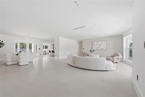 1850 NE 197th Terrace Miami FL 33179
