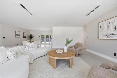 1850 NE 197th Terrace Miami FL 33179