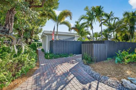 1510 NE 39th Street Oakland Park FL 33334