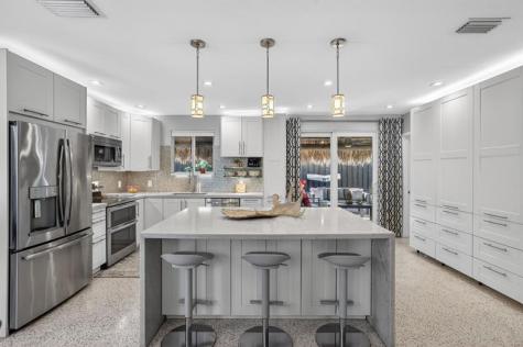 1510 NE 39th Street Oakland Park FL 33334