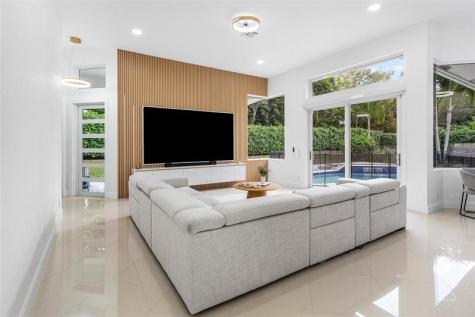 6236 NW 82nd Avenue Parkland FL 33067
