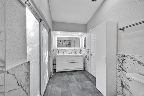 11136 NW 1st Place Coral Springs FL 33071