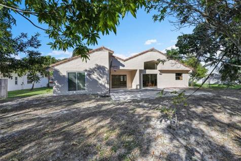 11136 NW 1st Place Coral Springs FL 33071
