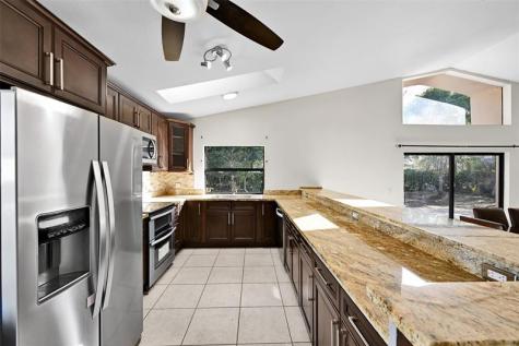 11136 NW 1st Place Coral Springs FL 33071