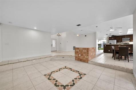 11136 NW 1st Place Coral Springs FL 33071