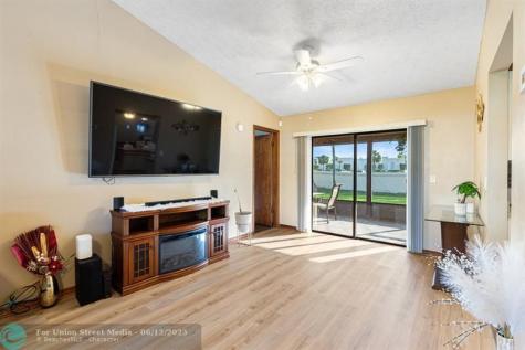 886 SE Odonnell Lane Port St Lucie FL 34983