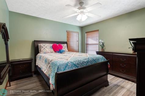 886 SE Odonnell Lane Port St Lucie FL 34983