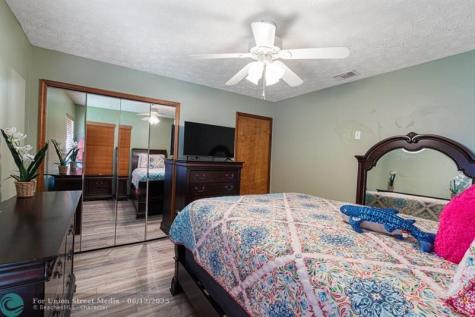 886 SE Odonnell Lane Port St Lucie FL 34983