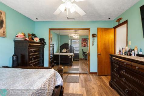 886 SE Odonnell Lane Port St Lucie FL 34983