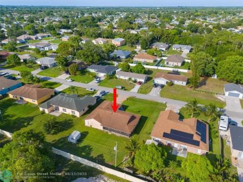 886 SE Odonnell Lane Port St Lucie FL 34983