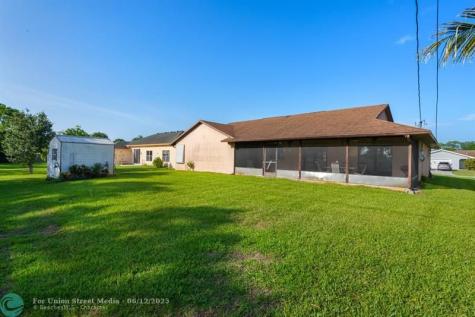886 SE Odonnell Lane Port St Lucie FL 34983