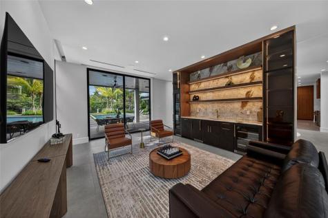 119 N Gordon Road Fort Lauderdale FL 33301