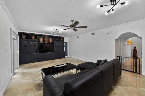 629 Kensington Place Wilton Manors FL 33305