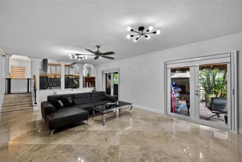 629 Kensington Place Wilton Manors FL 33305