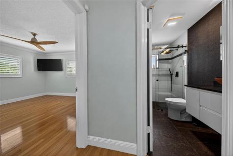 629 Kensington Place Wilton Manors FL 33305