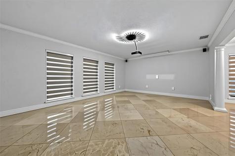 629 Kensington Place Wilton Manors FL 33305