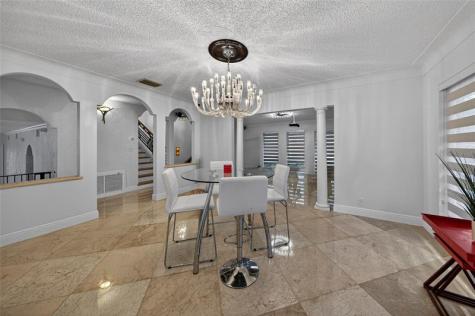 629 Kensington Place Wilton Manors FL 33305