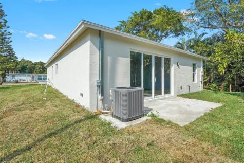 7874 Griswold Street Lantana FL 33462
