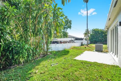7874 Griswold Street Lantana FL 33462