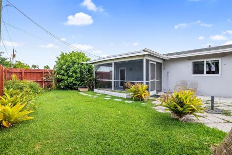 4805 NW 27th Way Tamarac FL 33309