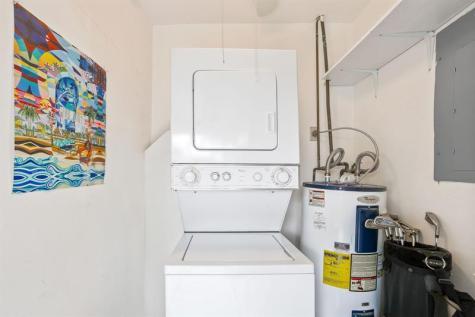 4805 NW 27th Way Tamarac FL 33309