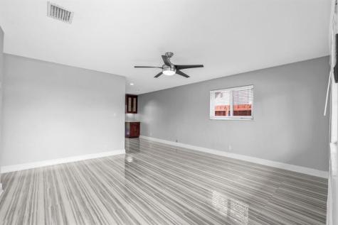 4805 NW 27th Way Tamarac FL 33309