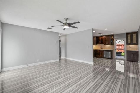 4805 NW 27th Way Tamarac FL 33309