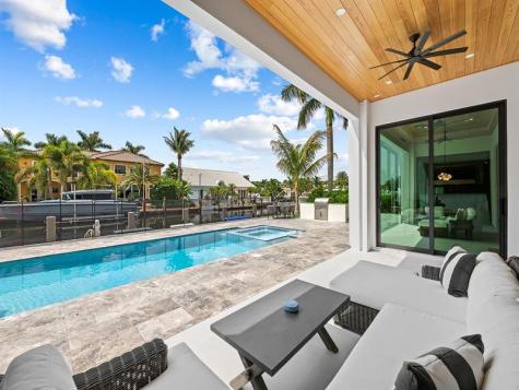 2420 NE 48th Street Lighthouse Point FL 33064