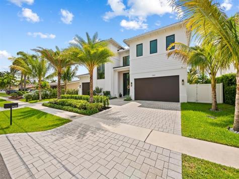 2420 NE 48th Street Lighthouse Point FL 33064
