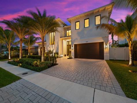 2420 NE 48th Street Lighthouse Point FL 33064