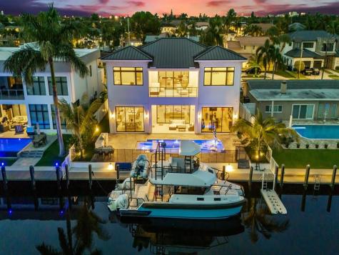 2420 NE 48th Street Lighthouse Point FL 33064