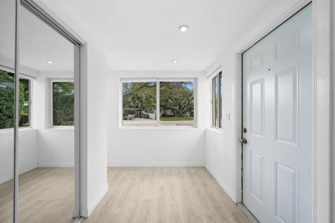 823 SW 27th Street Fort Lauderdale FL 33315