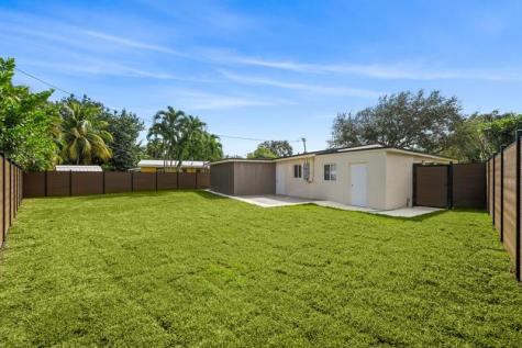 823 SW 27th Street Fort Lauderdale FL 33315