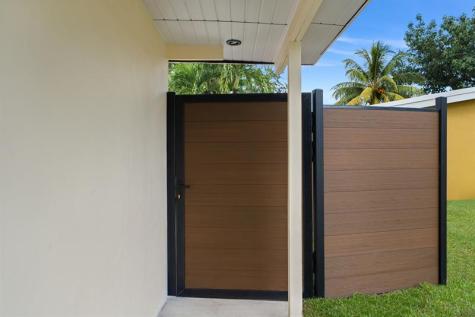 823 SW 27th Street Fort Lauderdale FL 33315