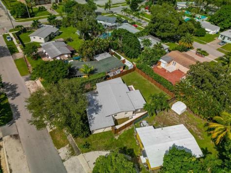 823 SW 27th Street Fort Lauderdale FL 33315