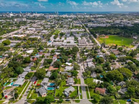 823 SW 27th Street Fort Lauderdale FL 33315