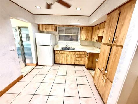 5349 Balsam Terrace Plantation FL 33317