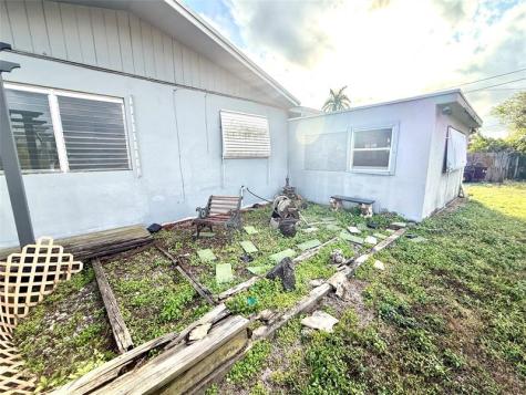 5349 Balsam Terrace Plantation FL 33317