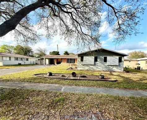 5349 Balsam Terrace Plantation FL 33317
