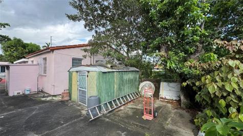 1000 SW 62nd Avenue West Miami FL 33144