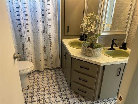 2010 SW 84th Avenue Davie FL 33324