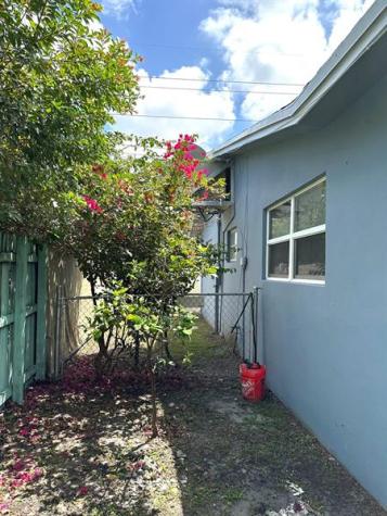 4201 Thomas Street Hollywood FL 33021