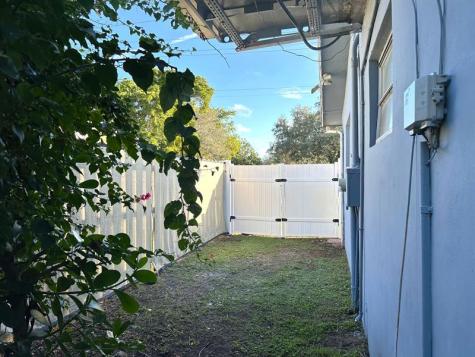 4201 Thomas Street Hollywood FL 33021