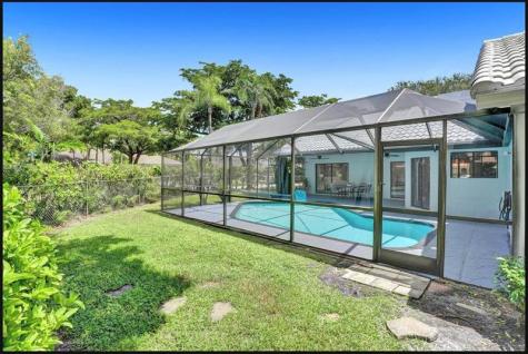 4772 NW 60th Lane Coral Springs FL 33067