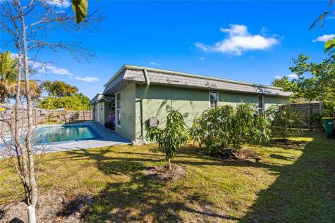 7901 NW 69th Avenue Tamarac FL 33321