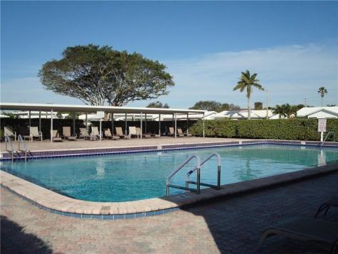 5809 NW 85th Avenue Tamarac FL 33321