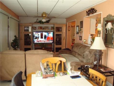 5809 NW 85th Avenue Tamarac FL 33321