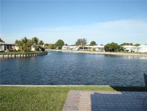 5809 NW 85th Avenue Tamarac FL 33321